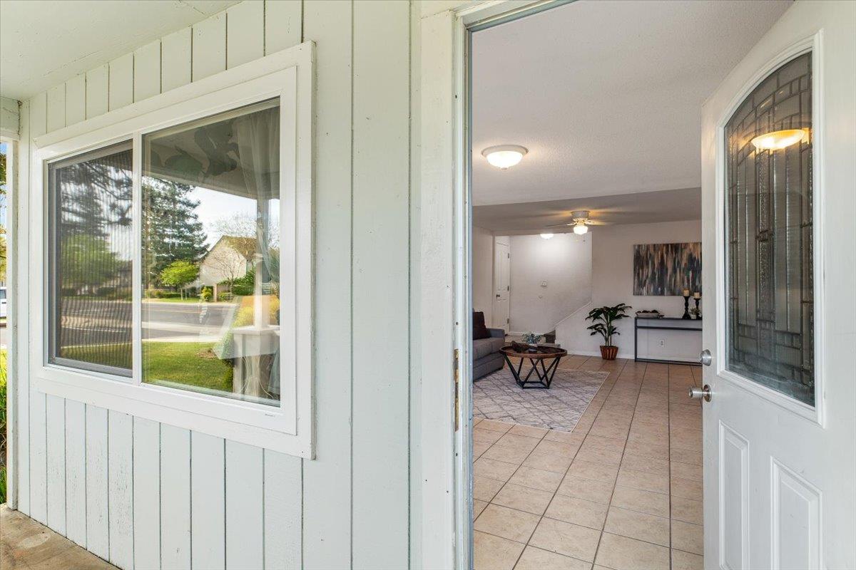 572 Pedersen Rd, Oakdale, CA 95361