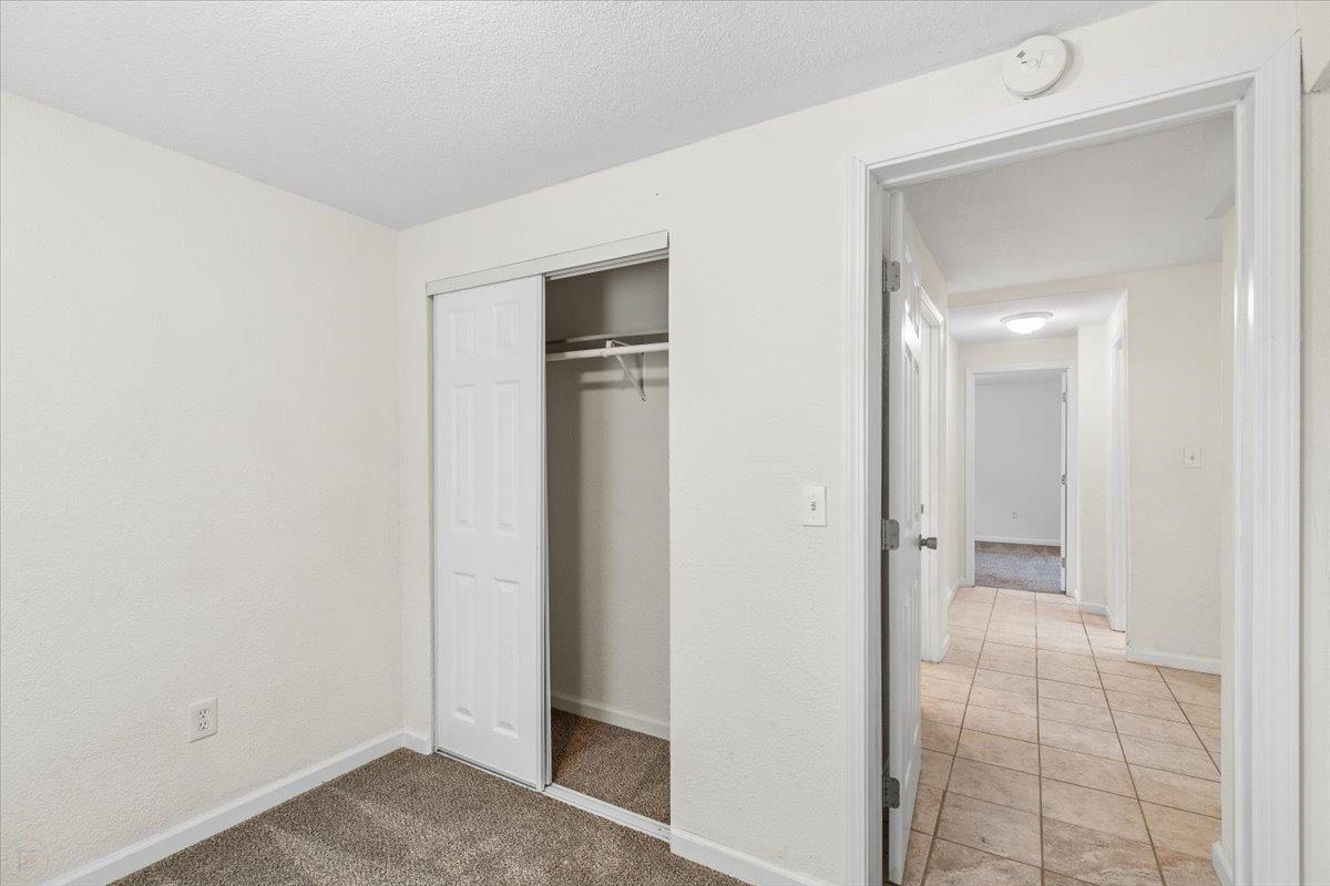 572 Pedersen Rd, Oakdale, CA 95361