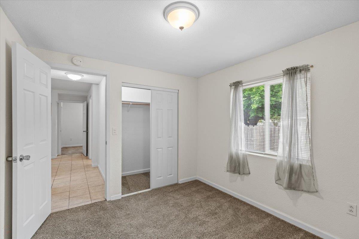 572 Pedersen Rd, Oakdale, CA 95361