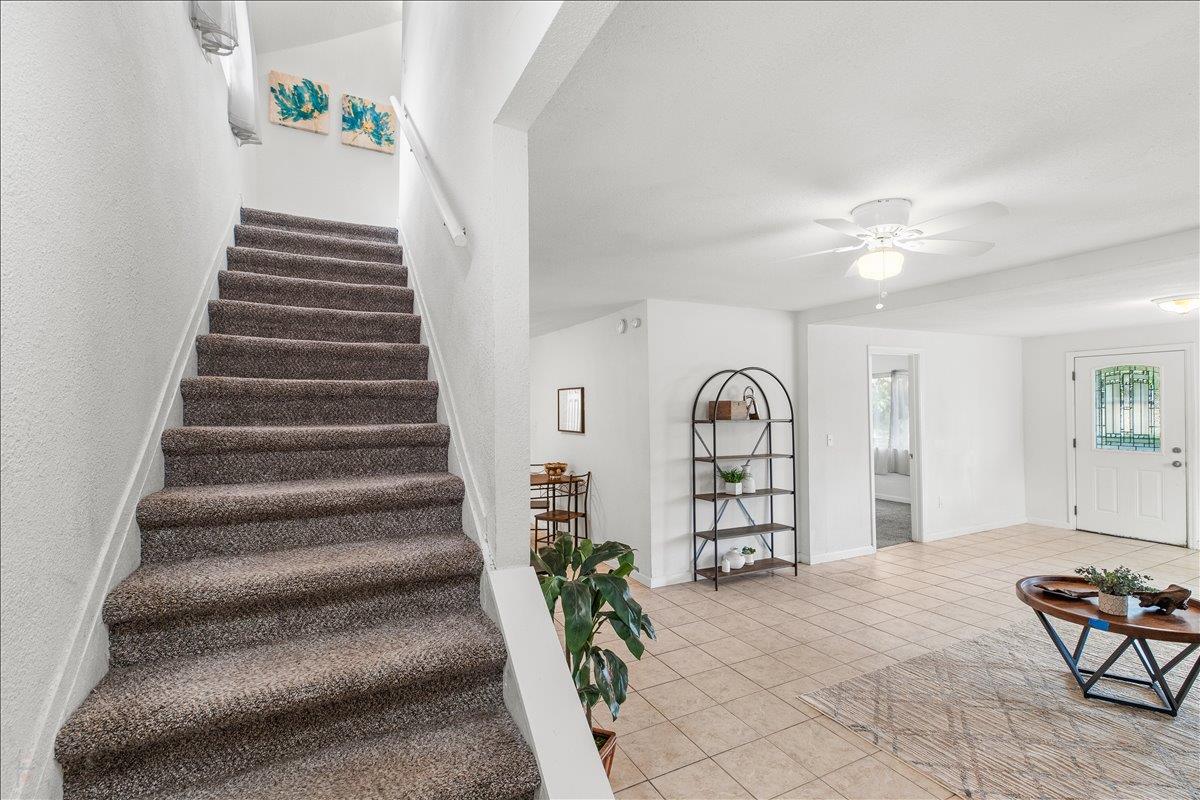 572 Pedersen Rd, Oakdale, CA 95361