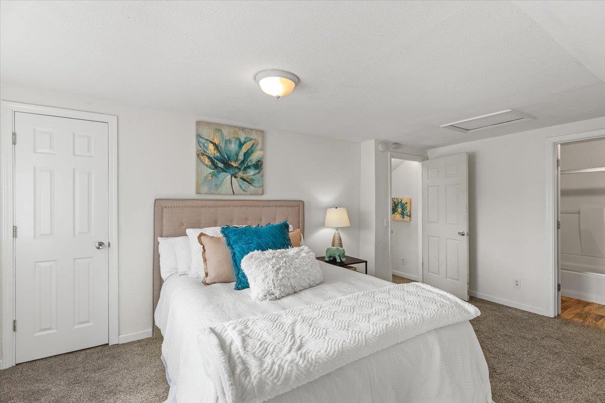 572 Pedersen Rd, Oakdale, CA 95361