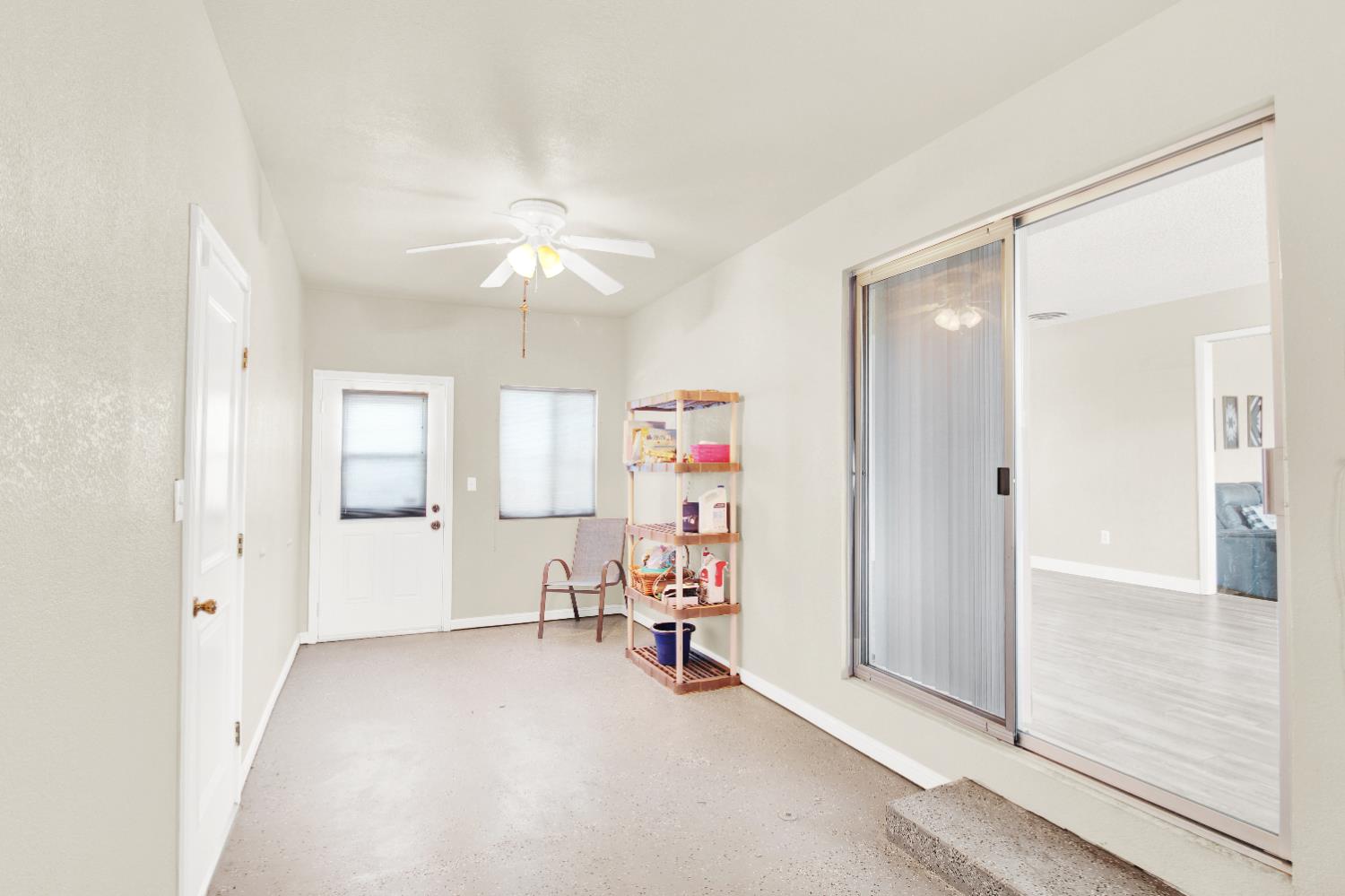 1805 Kienitz Ave, Modesto, CA 95355