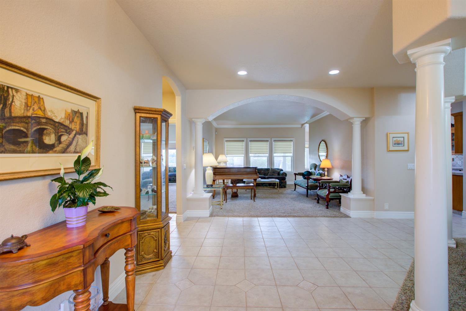 18413 Sycamore Ave, Patterson, CA 95363