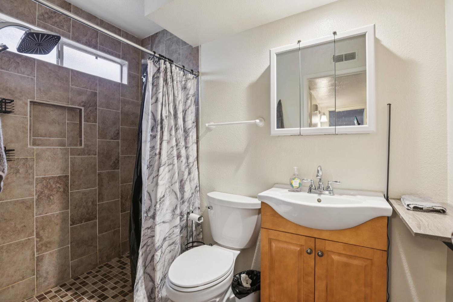 3700 Tully Rd #57, Modesto, CA 95356