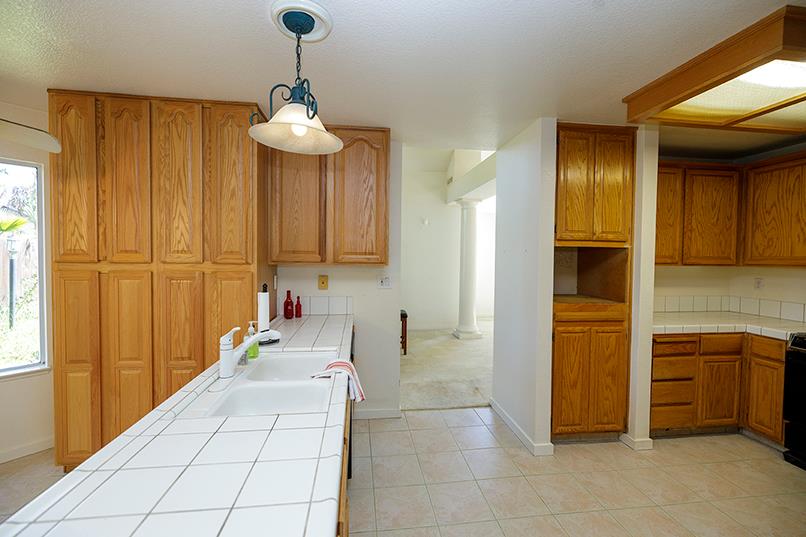 3705 Dillingham Ave, Modesto, CA 95357