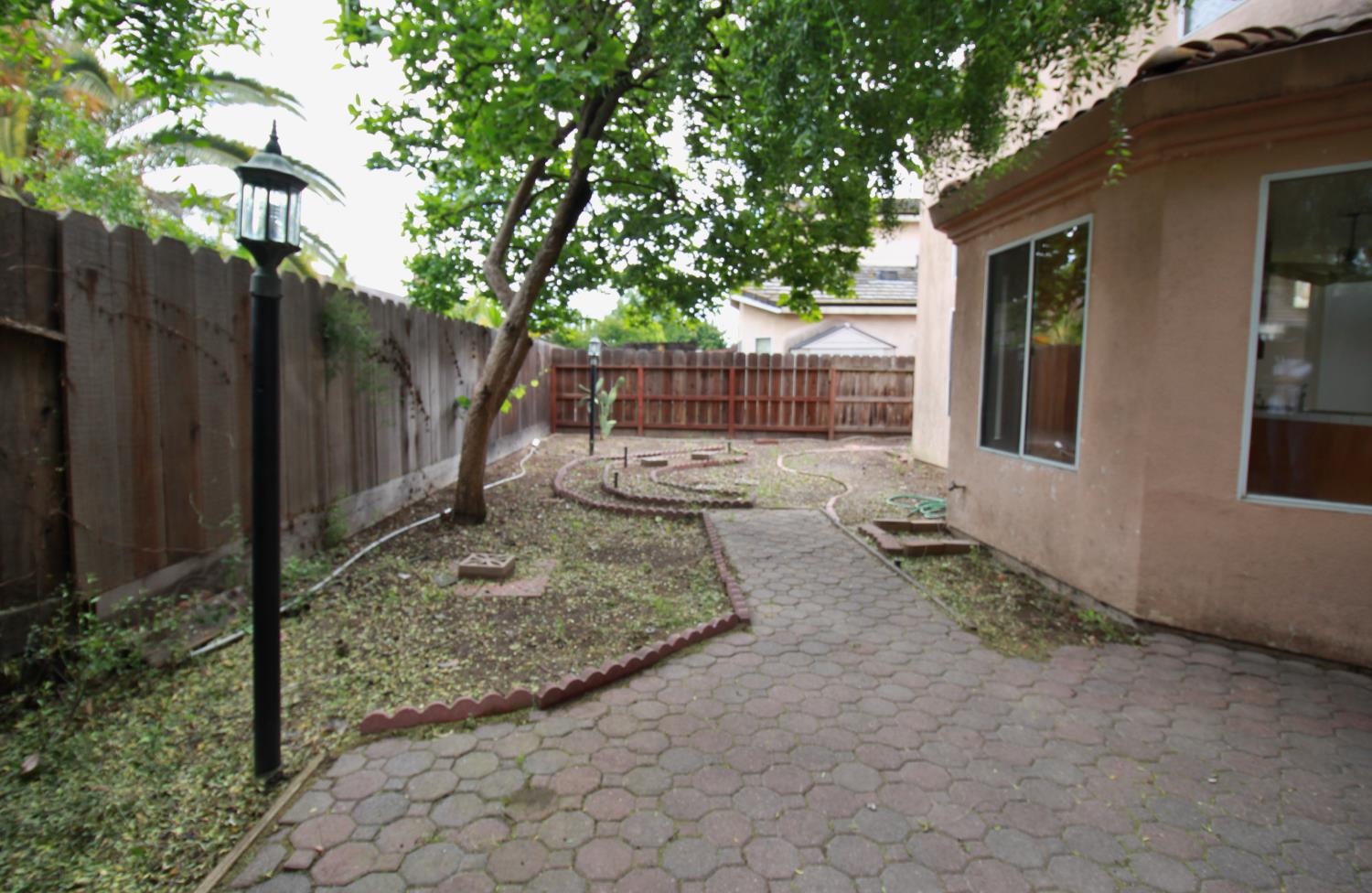 3705 Dillingham Ave, Modesto, CA 95357