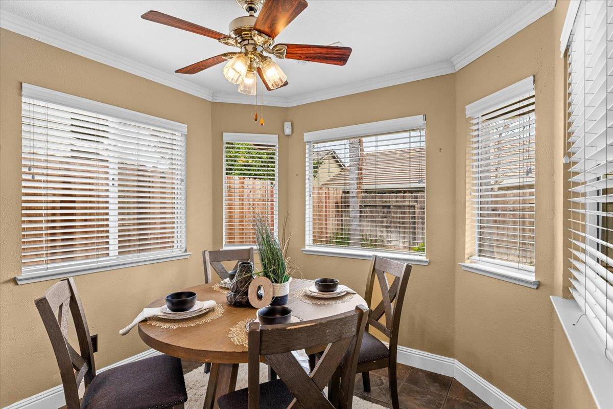 225 Fullerton Dr, Turlock, CA 95382