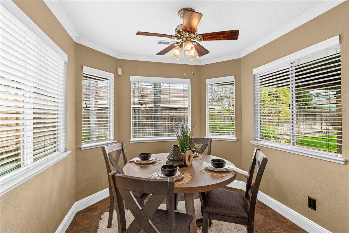 225 Fullerton Dr, Turlock, CA 95382