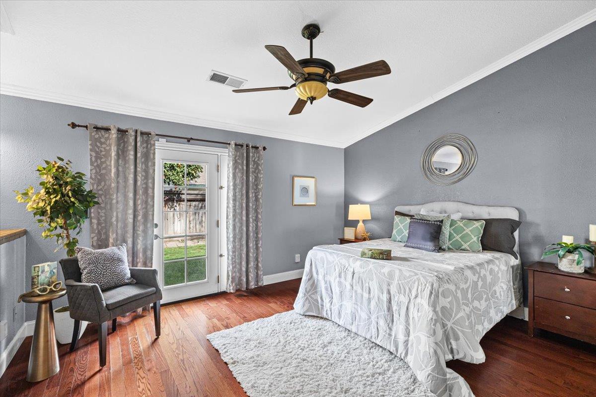 225 Fullerton Dr, Turlock, CA 95382