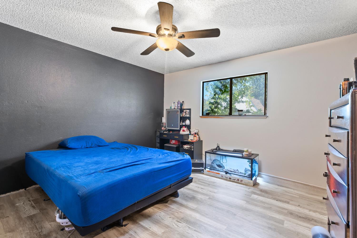 1805 Glaston Ave, Modesto, CA 95350