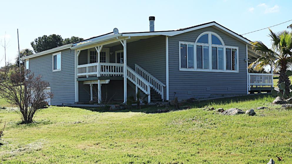 9570 Banderilla Dr, La Grange, CA 95329