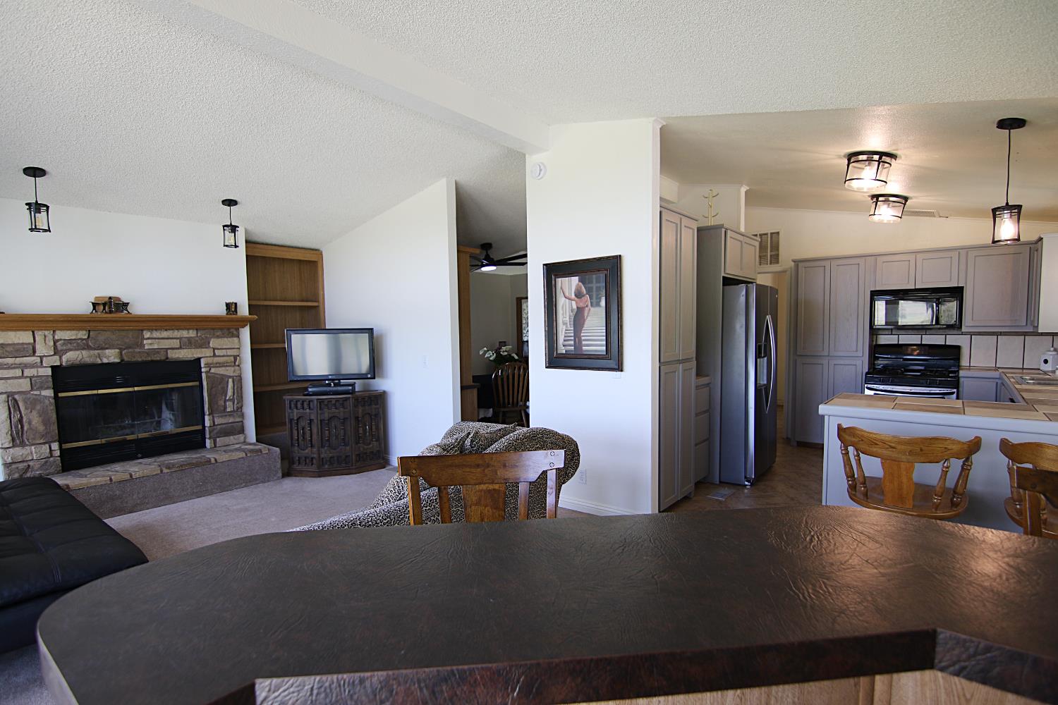 9570 Banderilla Dr, La Grange, CA 95329