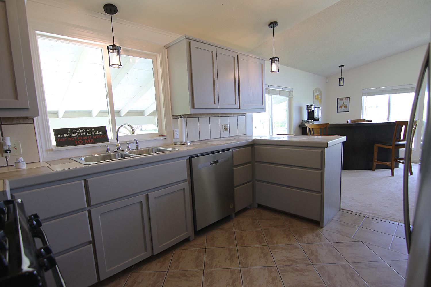 9570 Banderilla Dr, La Grange, CA 95329