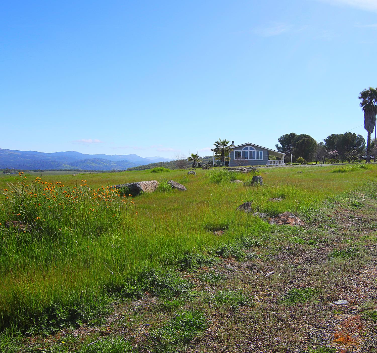 9570 Banderilla Dr, La Grange, CA 95329