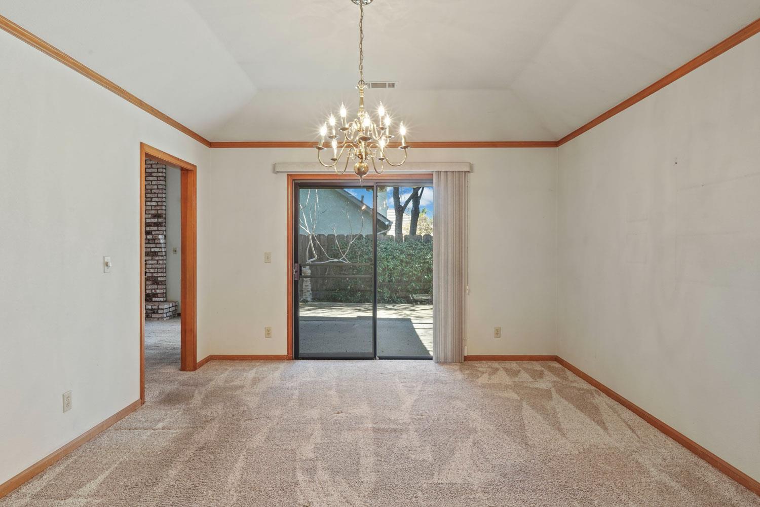 1560 Snapdragon Way, Manteca, CA 95336