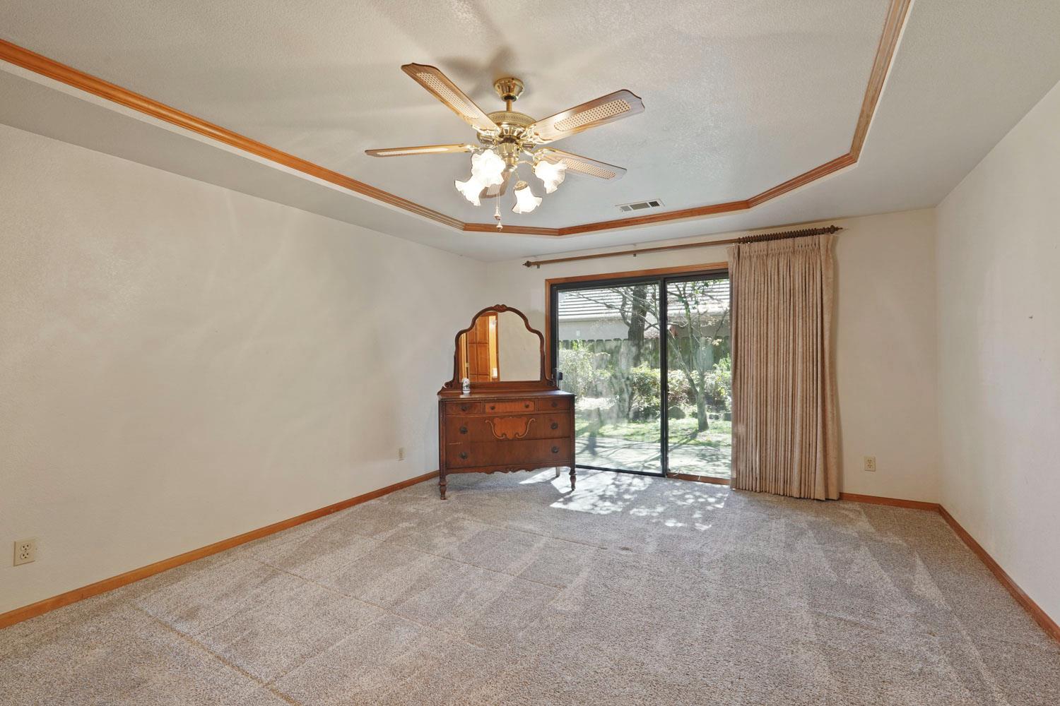 1560 Snapdragon Way, Manteca, CA 95336