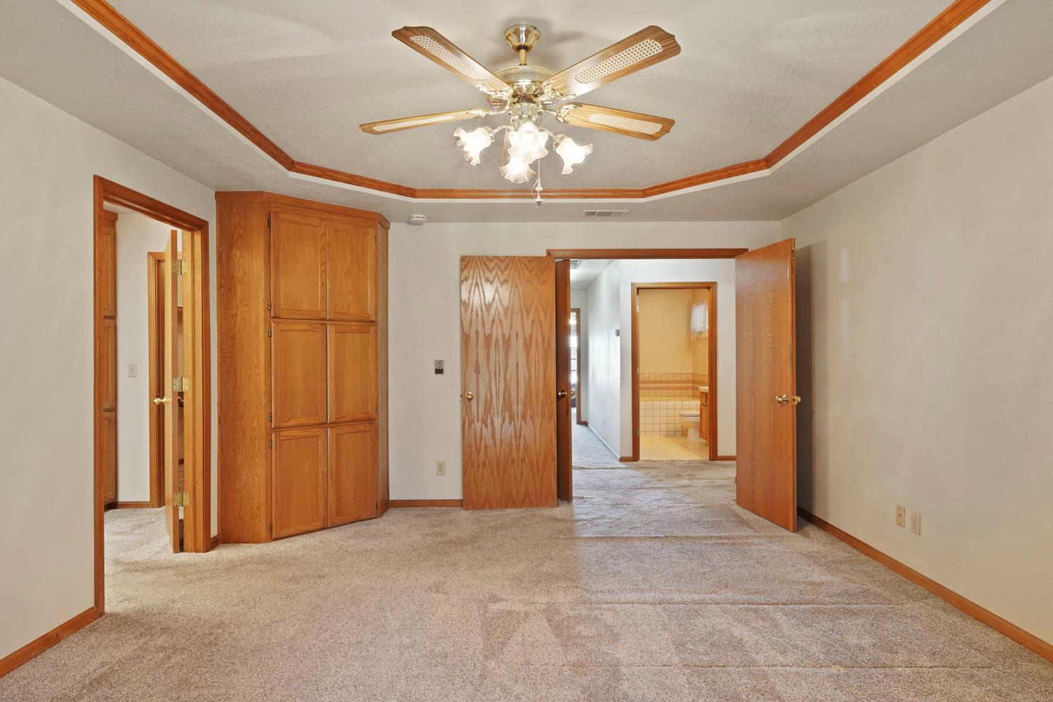 1560 Snapdragon Way, Manteca, CA 95336