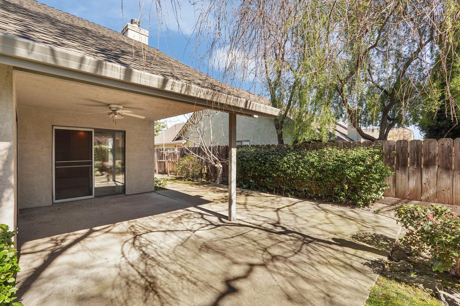 1560 Snapdragon Way, Manteca, CA 95336