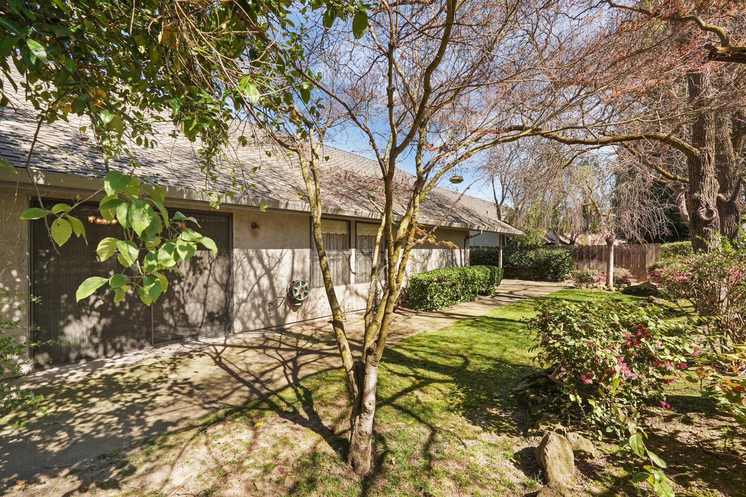 1560 Snapdragon Way, Manteca, CA 95336