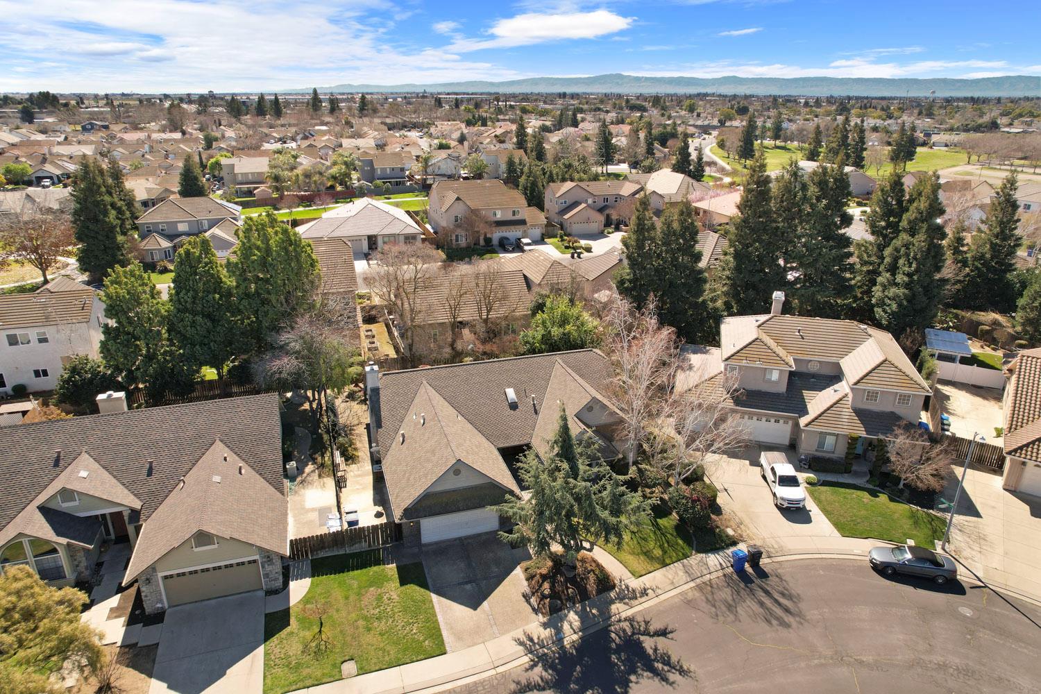 1560 Snapdragon Way, Manteca, CA 95336