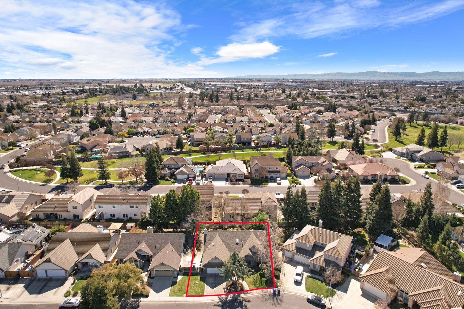 1560 Snapdragon Way, Manteca, CA 95336