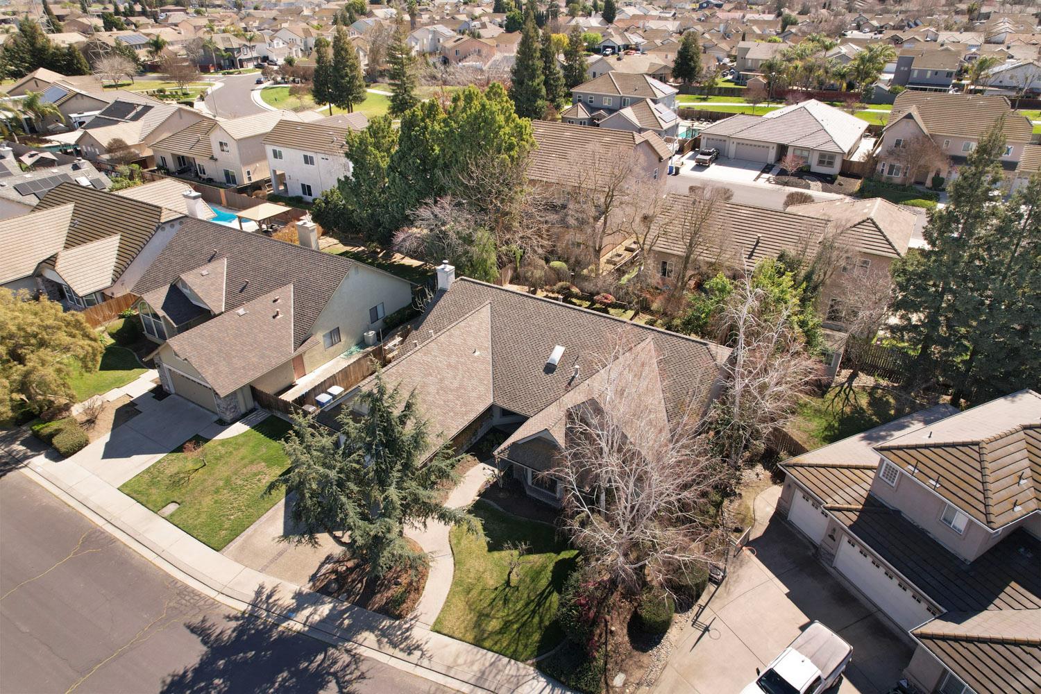 1560 Snapdragon Way, Manteca, CA 95336