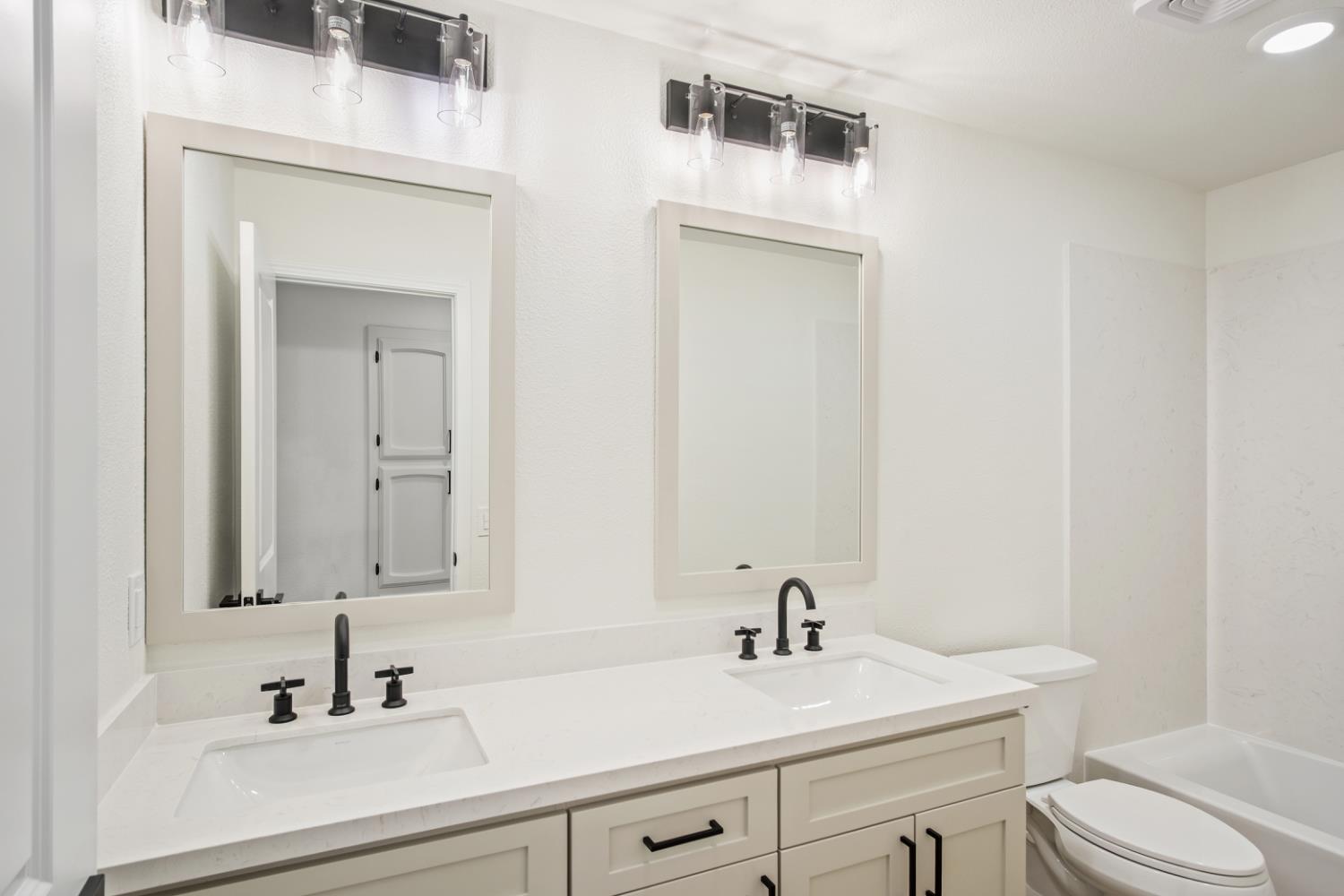 3359 lighthouse Ct, Atwater, CA 95301