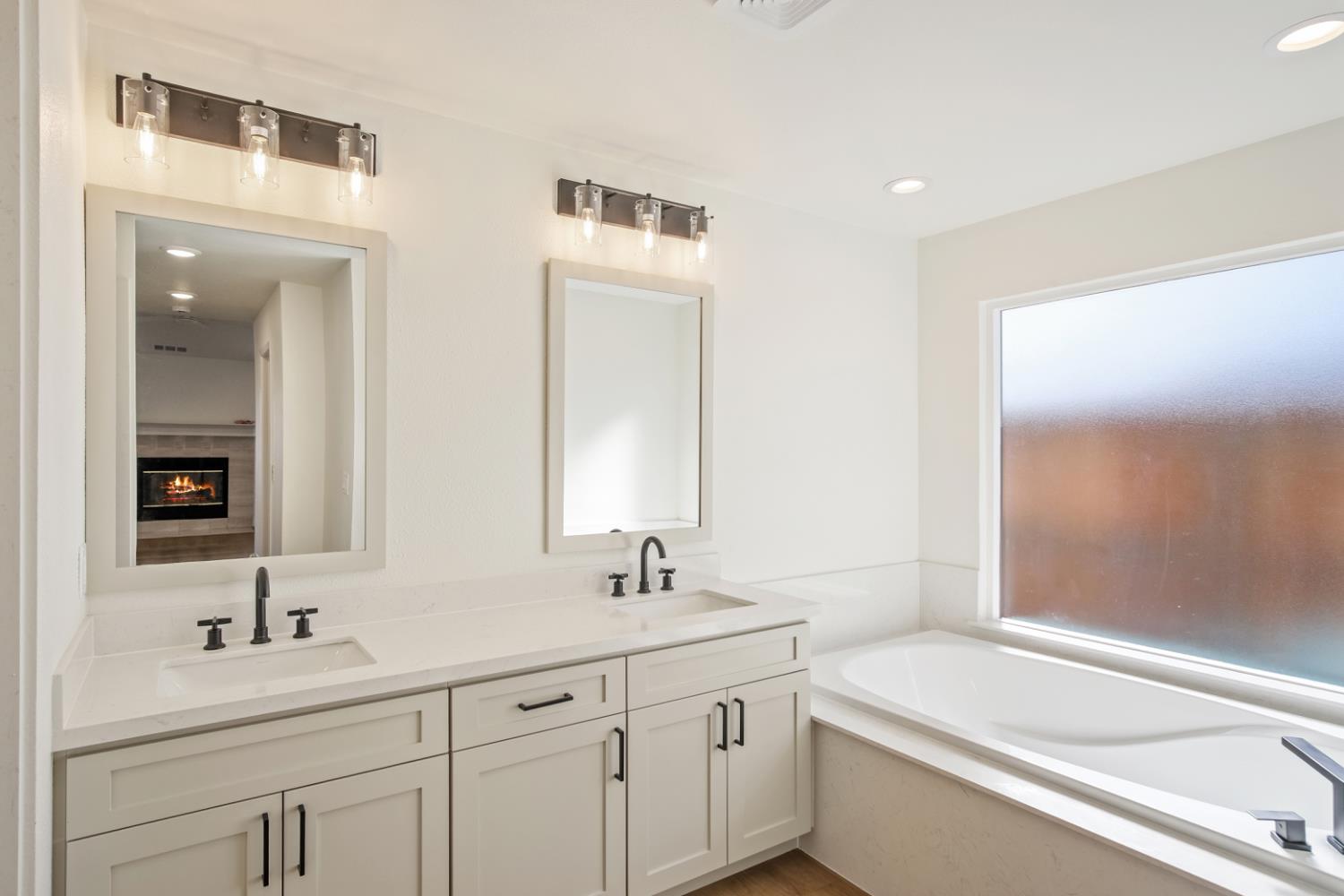 3359 lighthouse Ct, Atwater, CA 95301