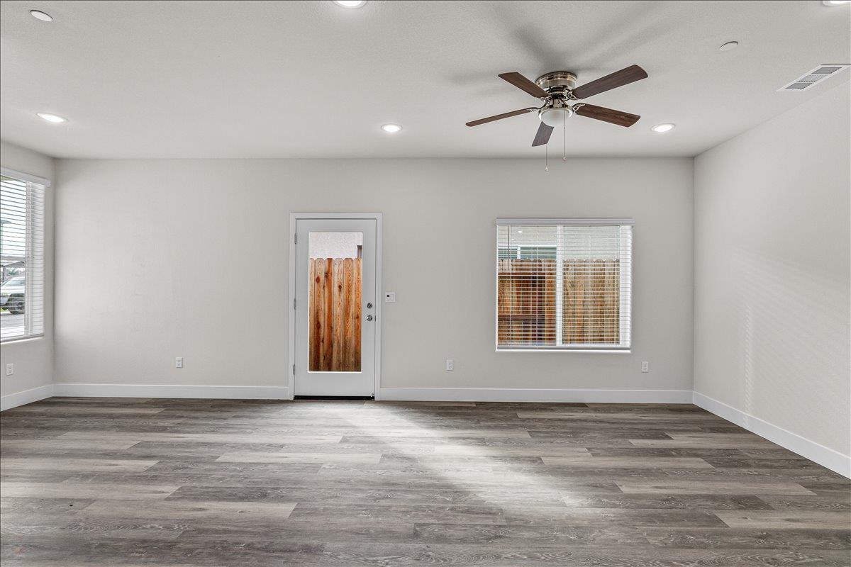 1409 Villa, Modesto, CA 95351