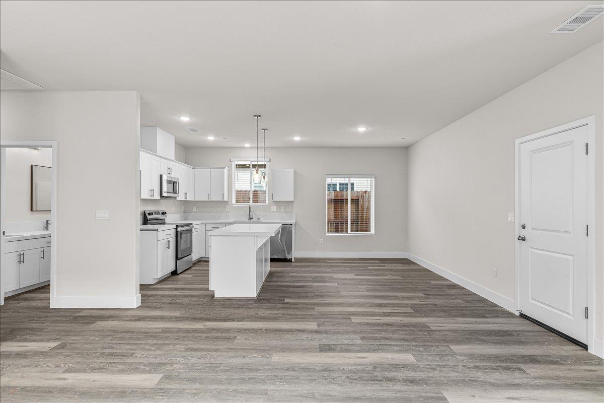 1409 Villa, Modesto, CA 95351