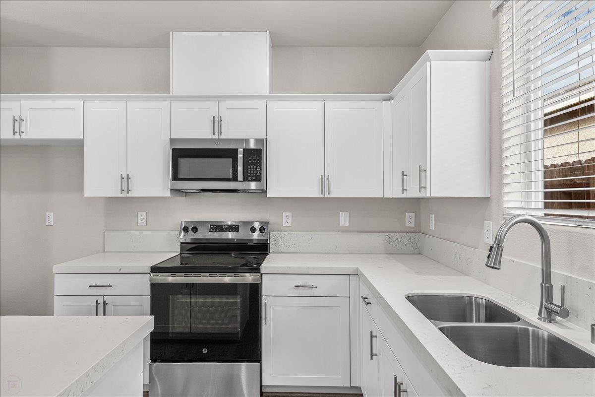 1409 Villa, Modesto, CA 95351