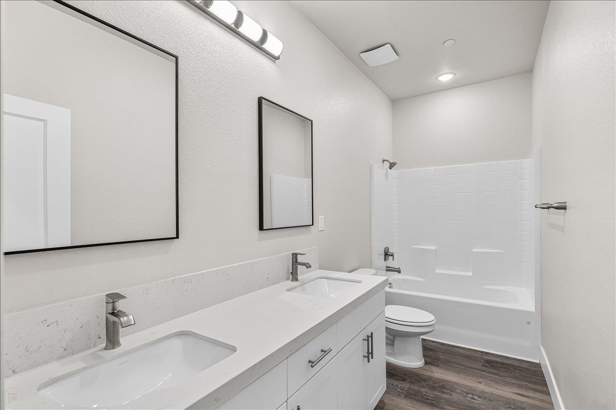 1409 Villa, Modesto, CA 95351