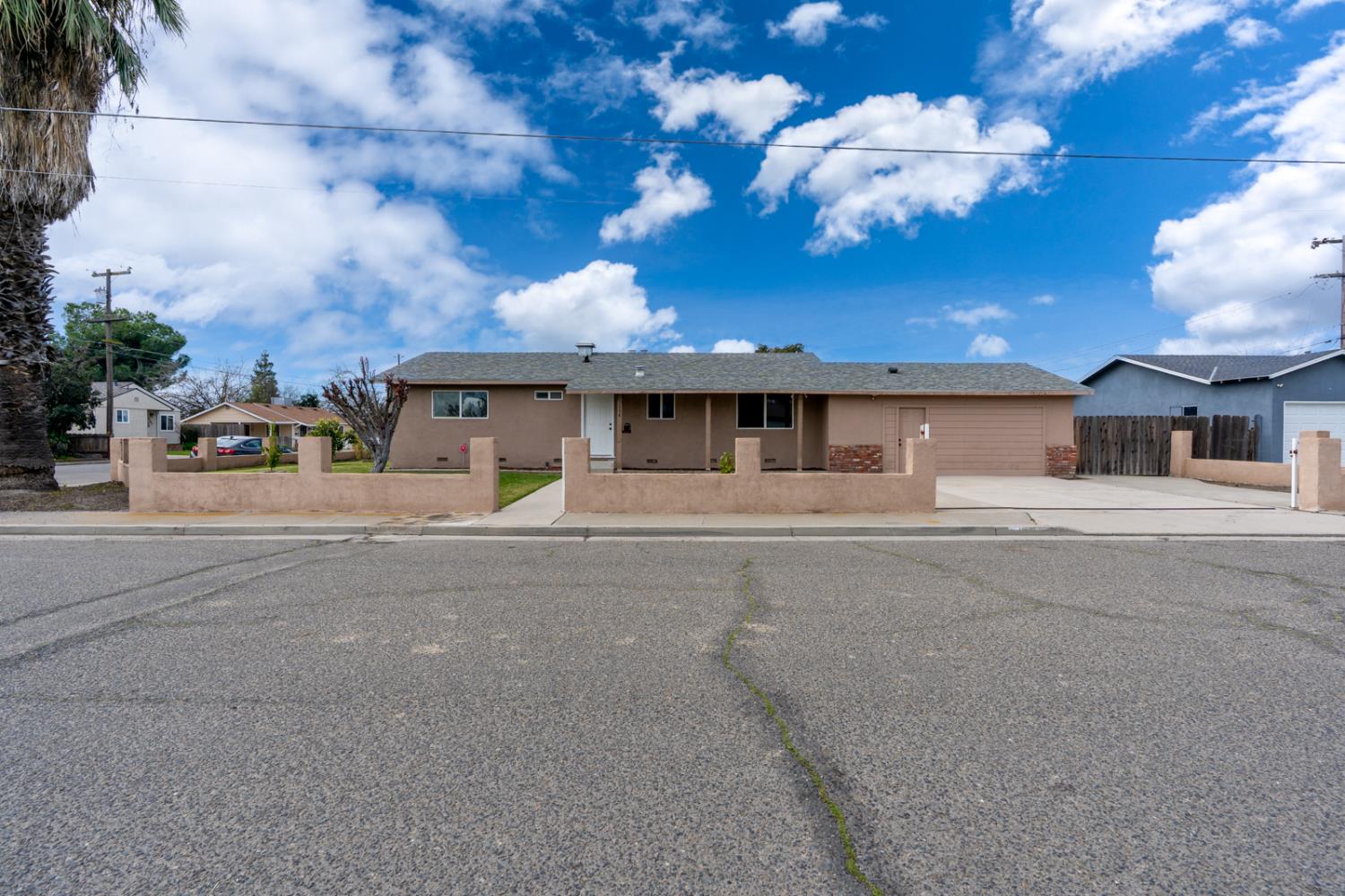 1358 Conner Ave, Dos Palos, CA 93620