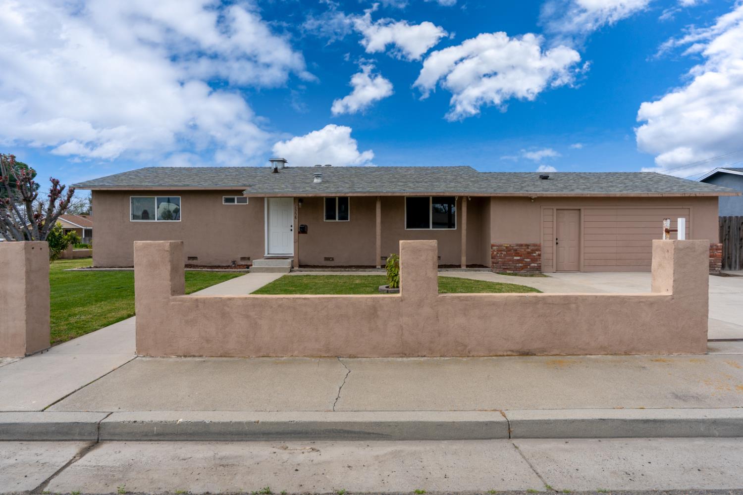 1358 Conner Ave, Dos Palos, CA 93620
