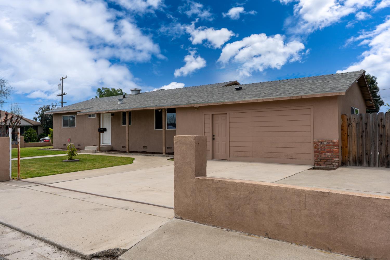 1358 Conner Ave, Dos Palos, CA 93620