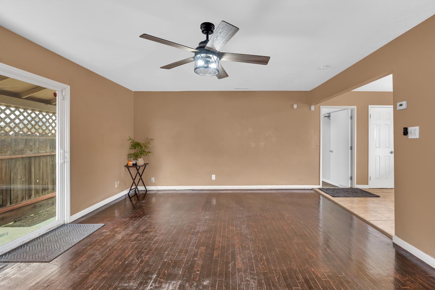 1358 Conner Ave, Dos Palos, CA 93620