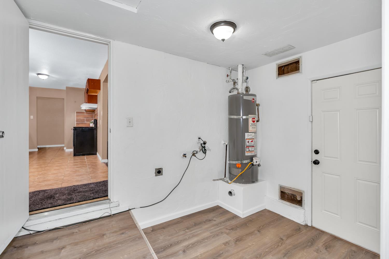 1358 Conner Ave, Dos Palos, CA 93620