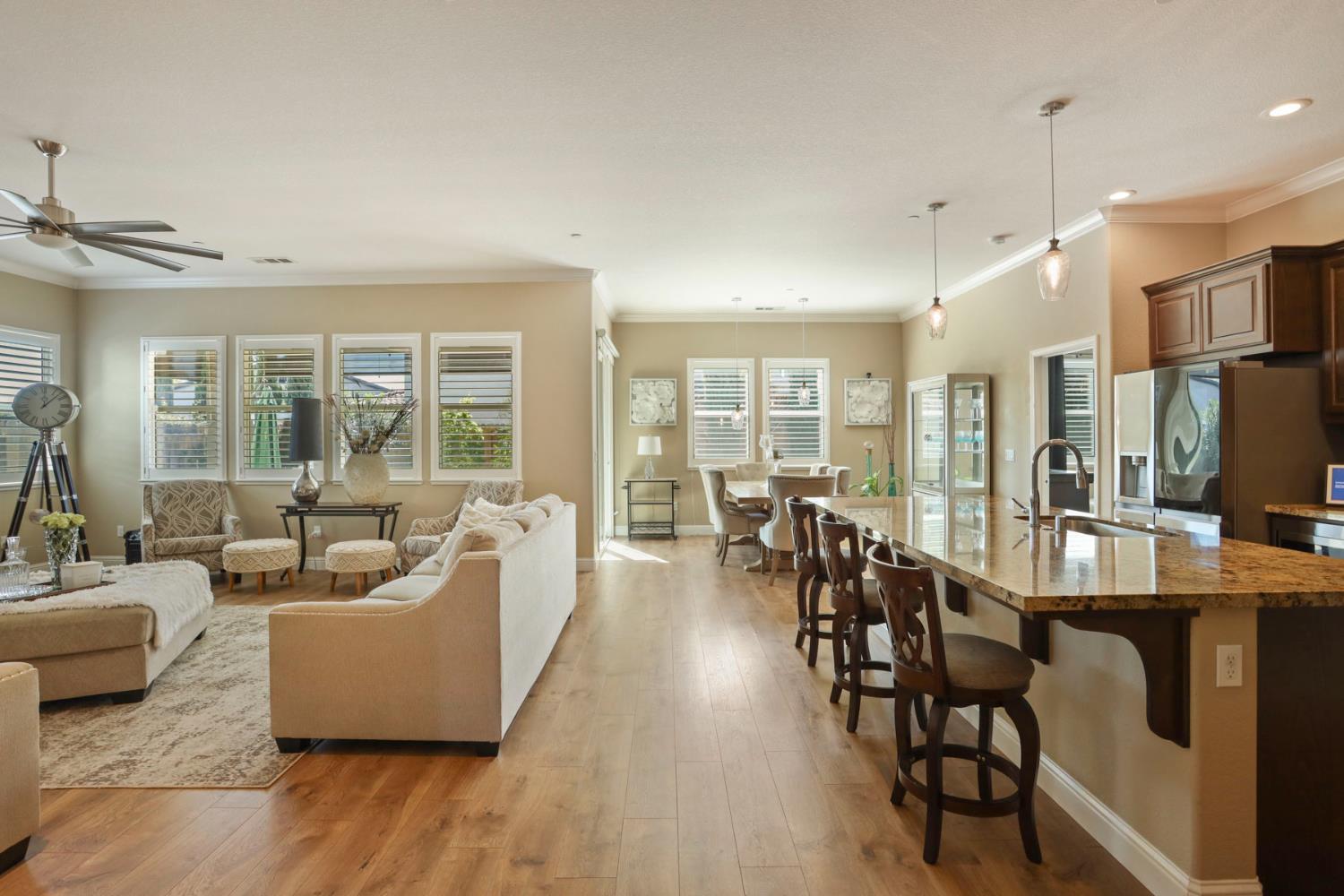 202 Gino Luca St, Manteca, CA 95337