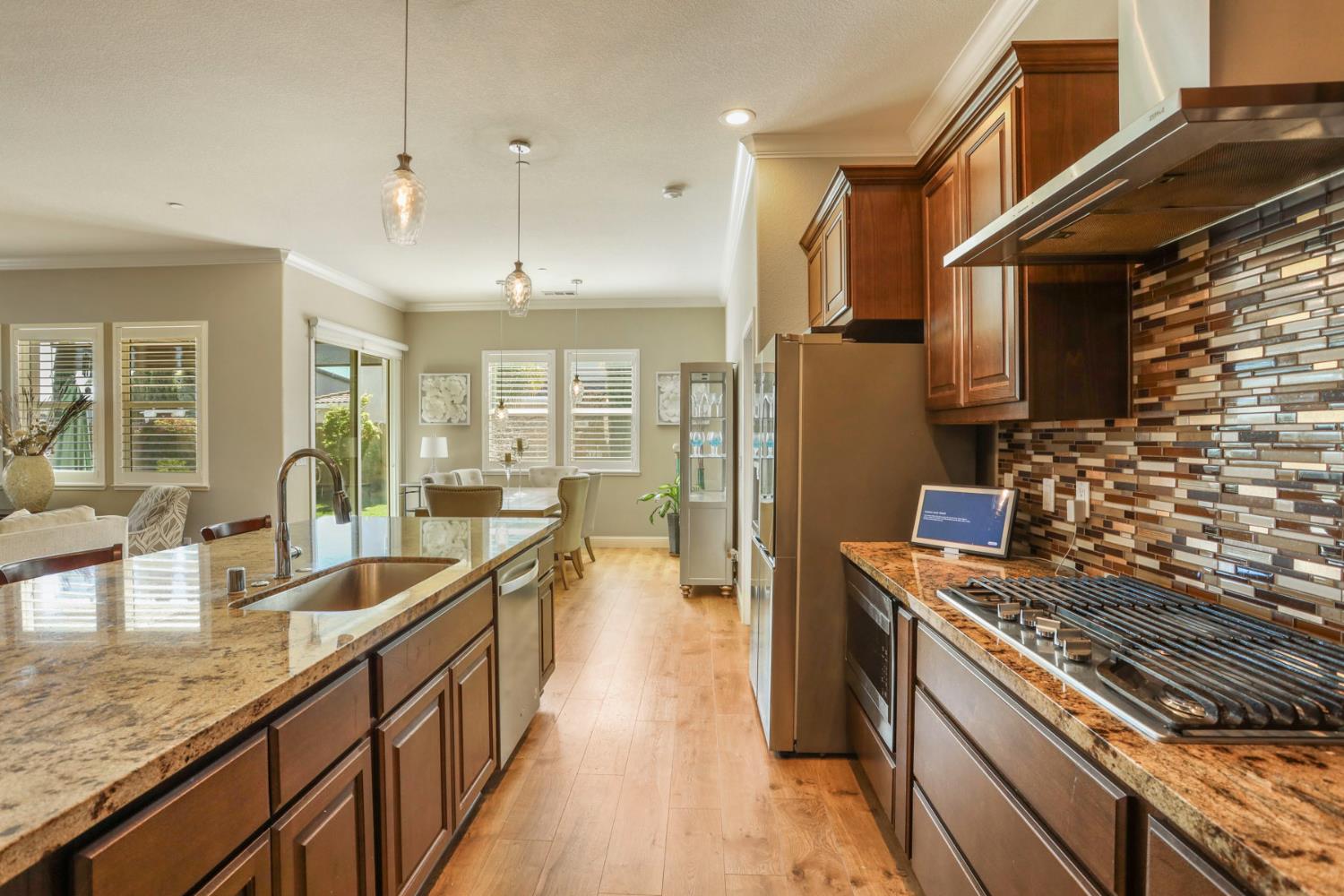 202 Gino Luca St, Manteca, CA 95337