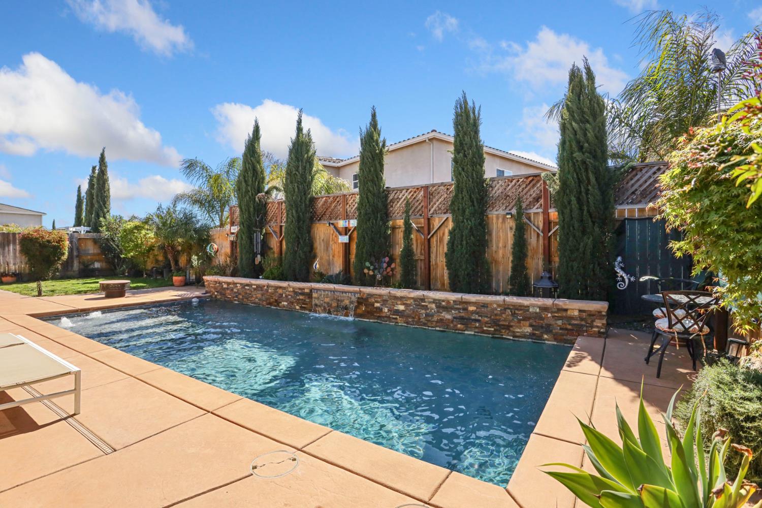 202 Gino Luca St, Manteca, CA 95337