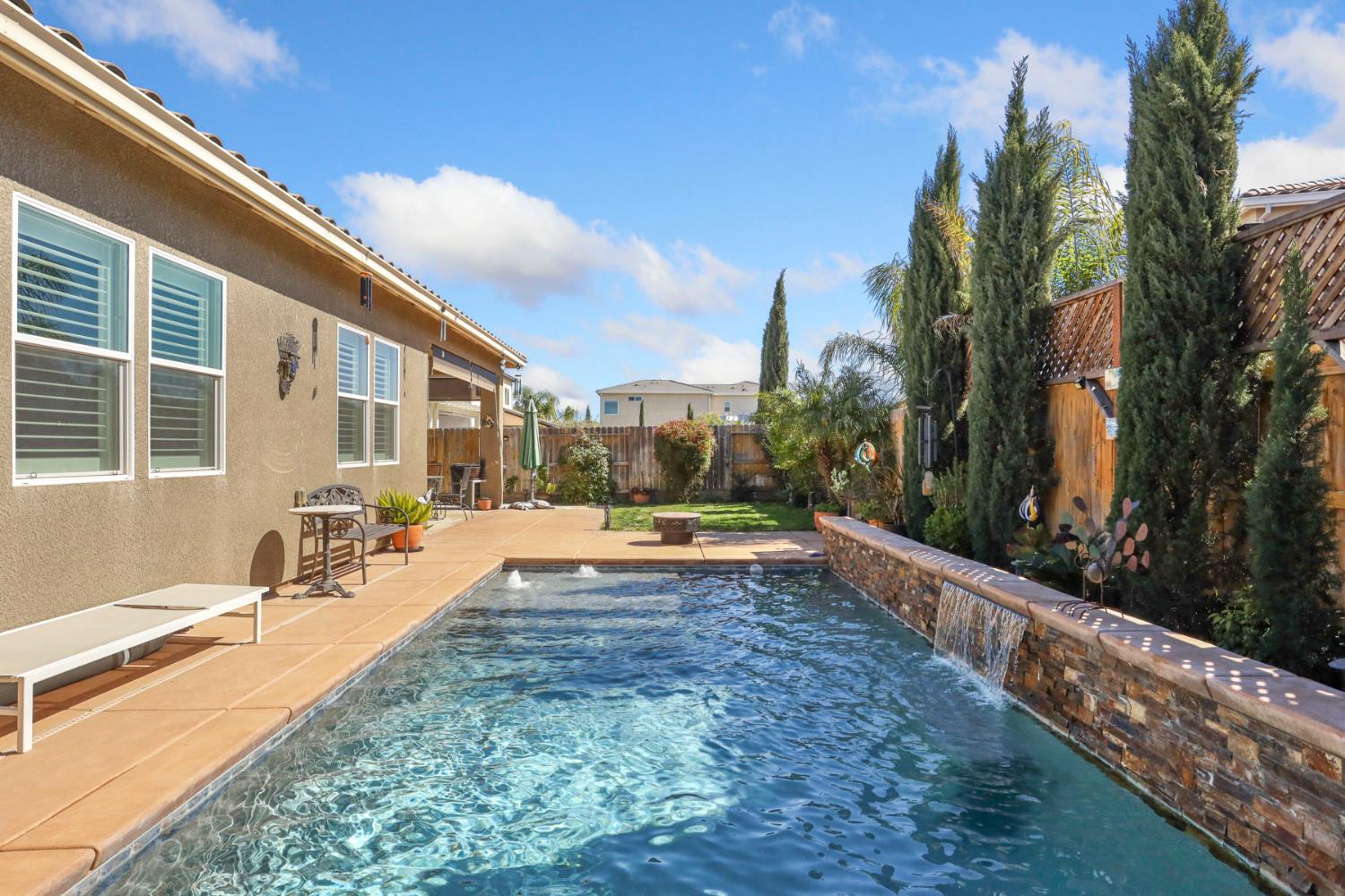 202 Gino Luca St, Manteca, CA 95337