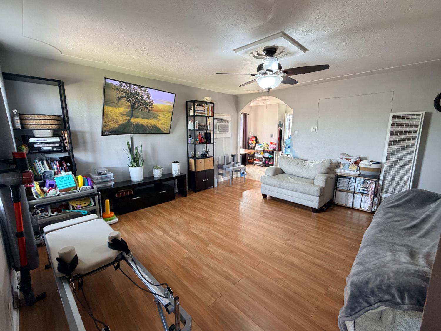 6789 Cottage, Winton, CA 95388