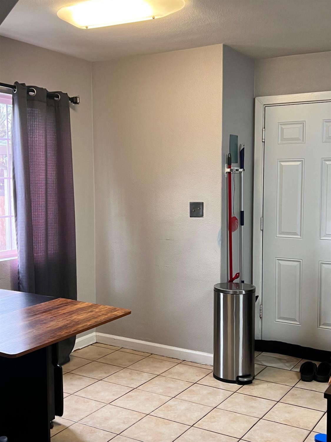 6789 Cottage, Winton, CA 95388