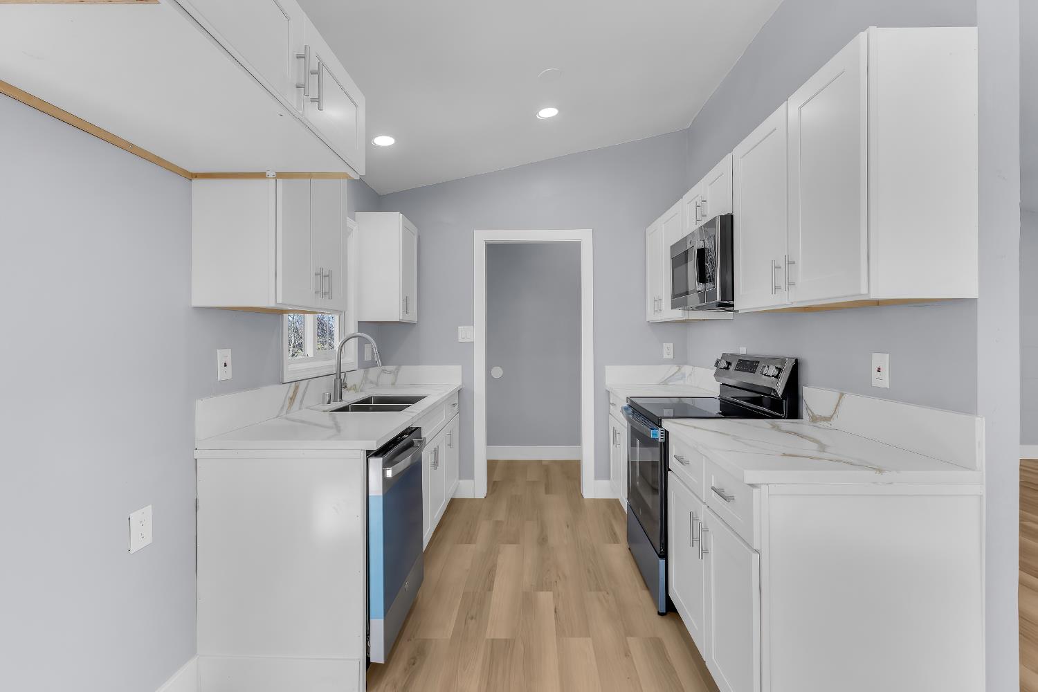 3799 Abeto, La Grange, CA 95329