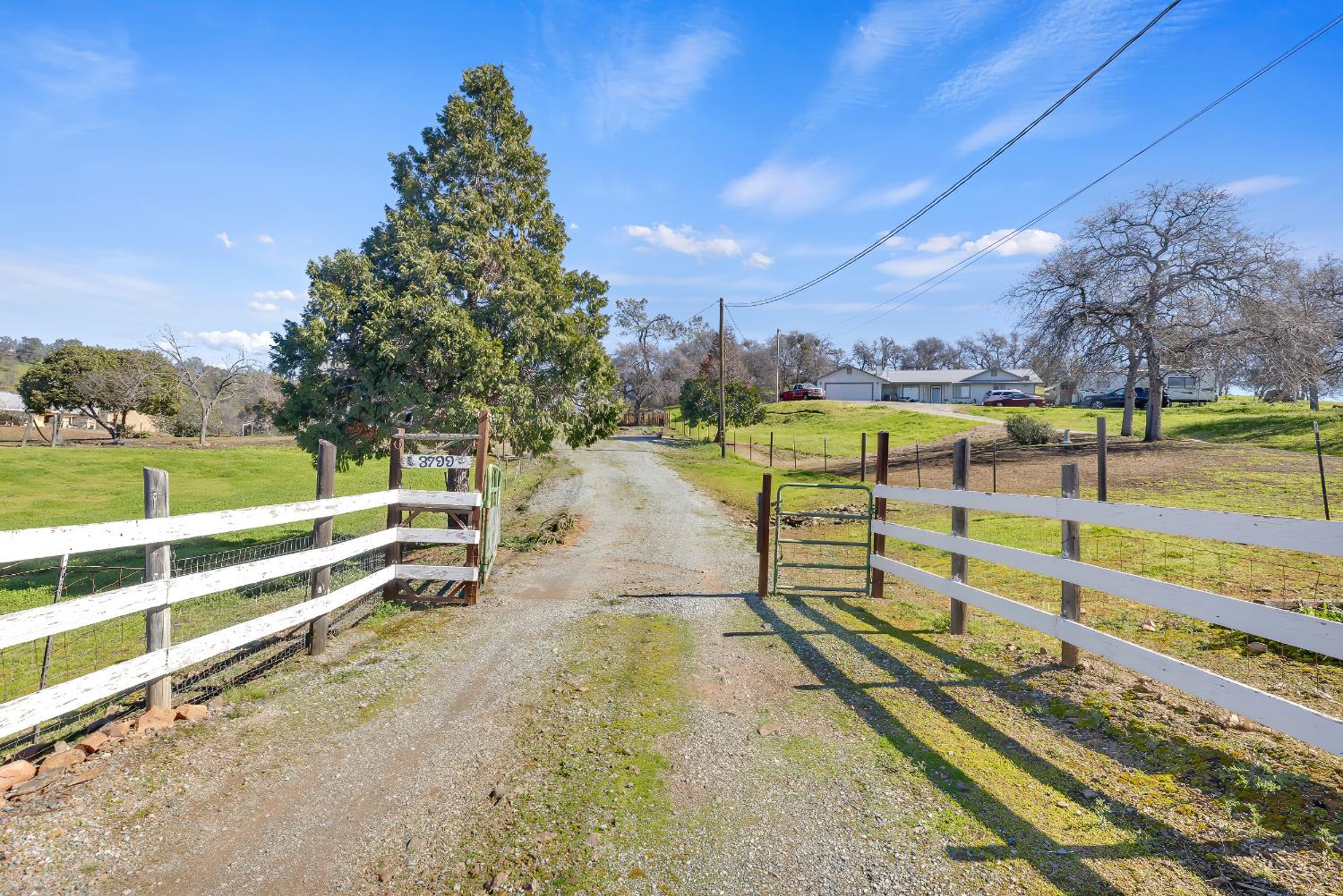 3799 Abeto, La Grange, CA 95329