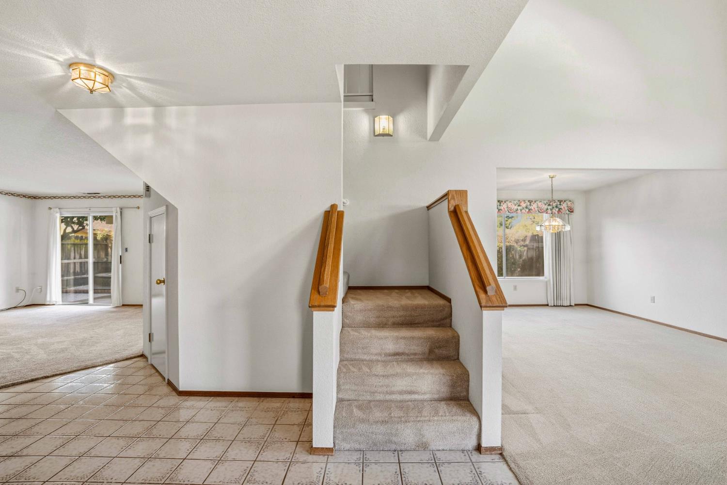 1721 Walnut Blossom Way, Modesto, CA 95355