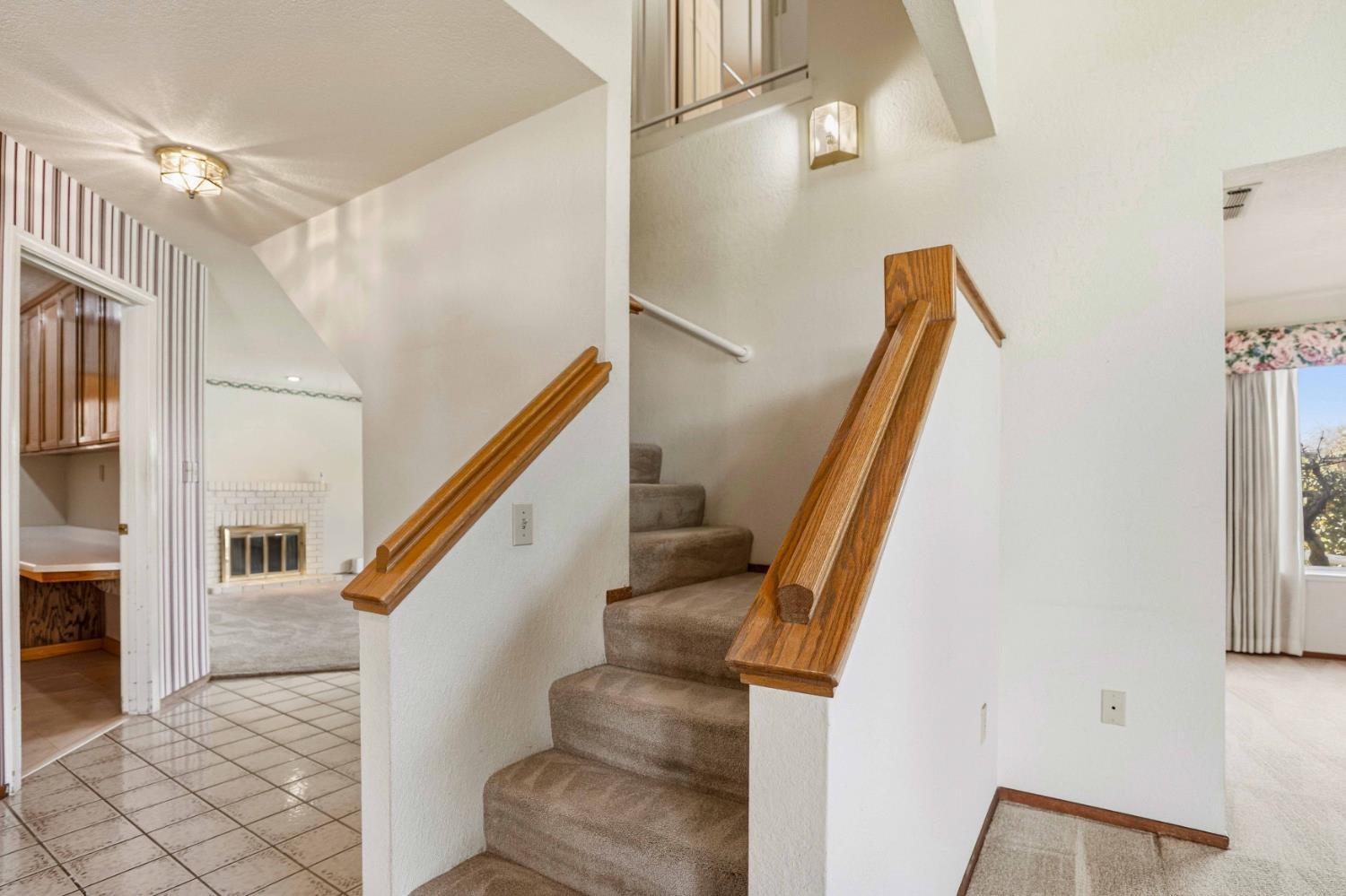 1721 Walnut Blossom Way, Modesto, CA 95355