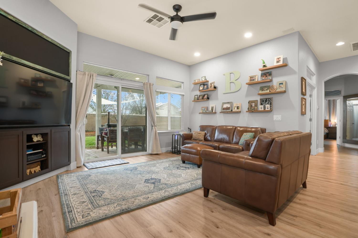 2930 Mineshaft Ct, Riverbank, CA 95367