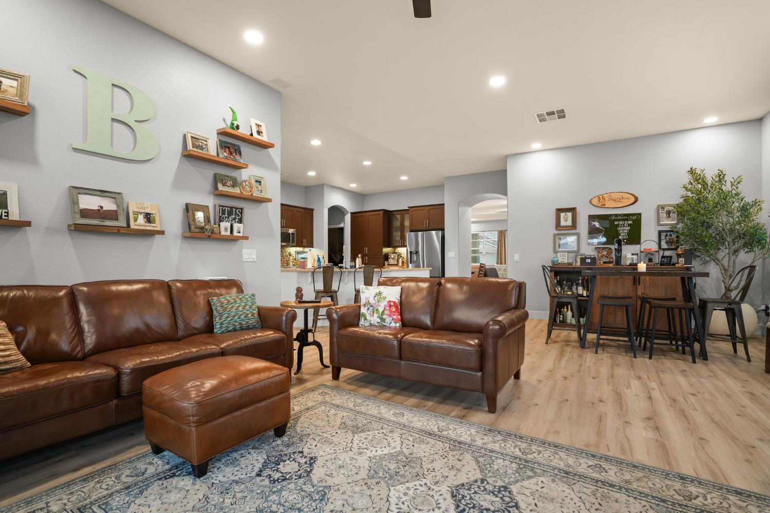 2930 Mineshaft Ct, Riverbank, CA 95367