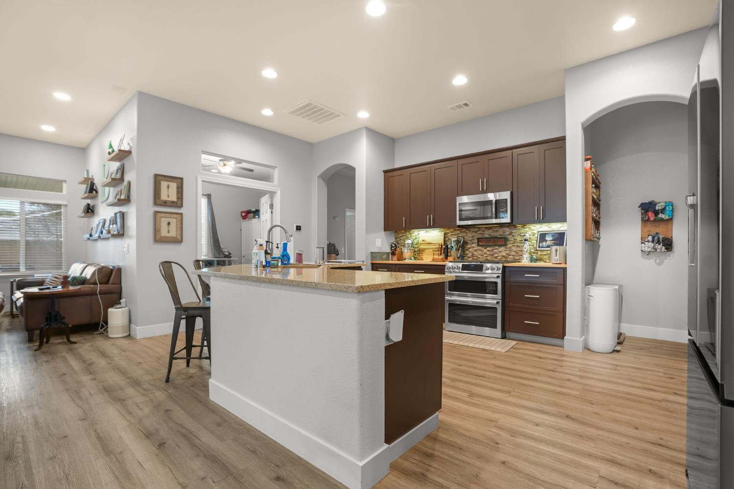 2930 Mineshaft Ct, Riverbank, CA 95367